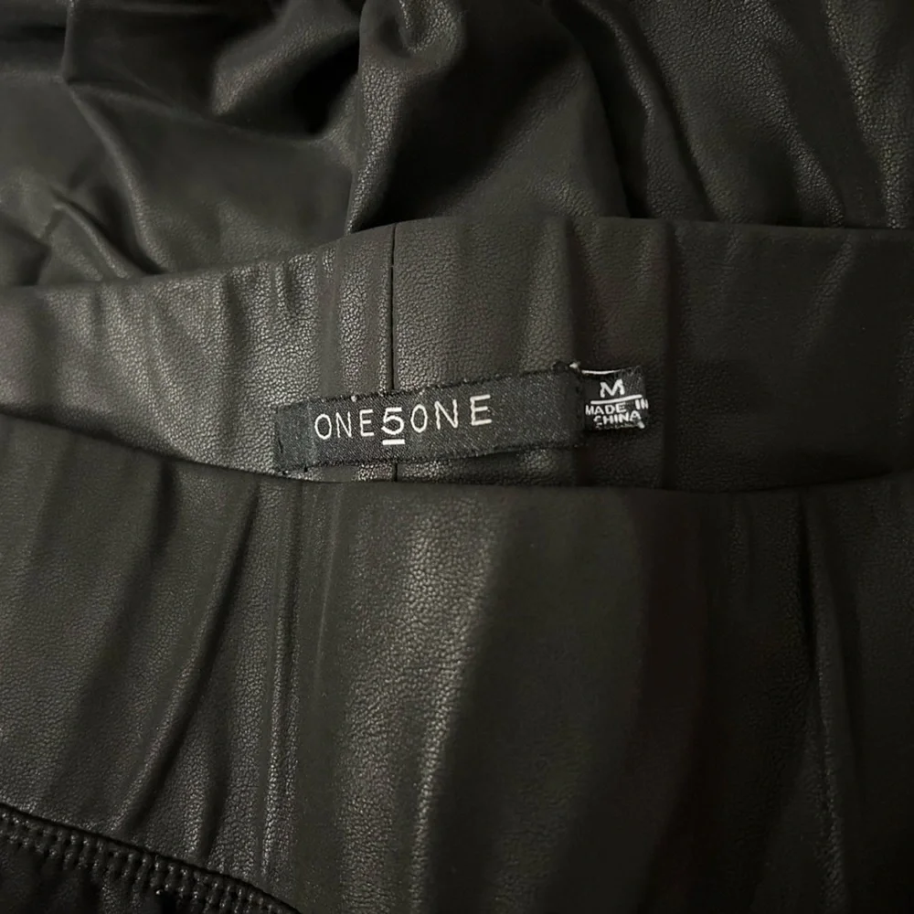 ONE 5 ONE Solid Faux Leather 4-Way Stretch Legging. - Picture 2 of 3